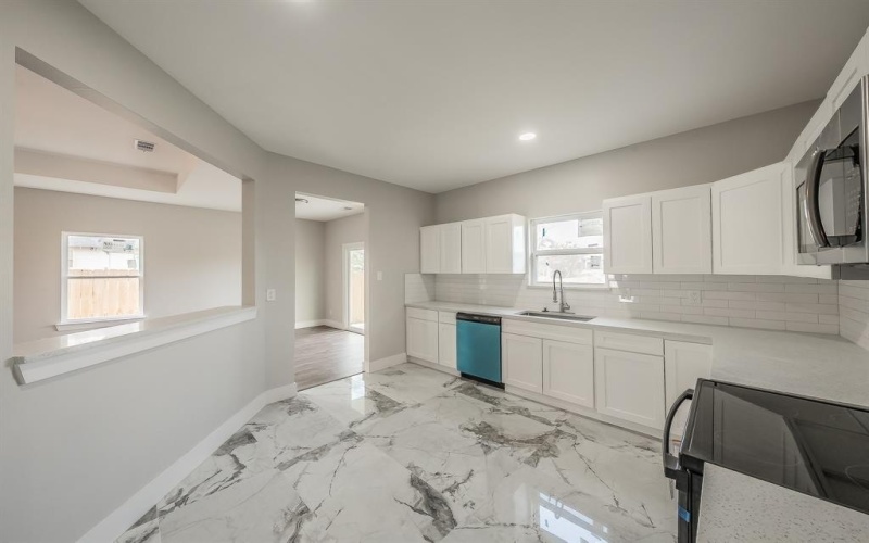 3934 Lee Street, Greenville, TX 75401, 3 Habitaciones Habitaciones , ,2 BañosBaños,Residential,En Venta,3934 Lee Street,0,21201449