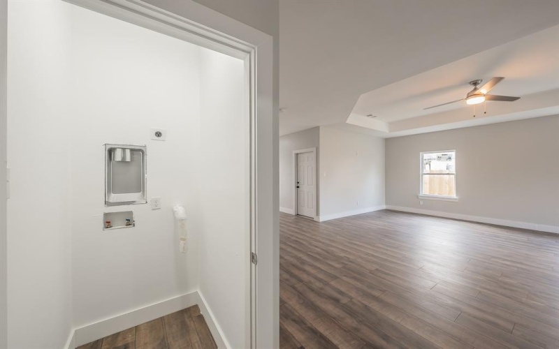 3934 Lee Street, Greenville, TX 75401, 3 Habitaciones Habitaciones , ,2 BañosBaños,Residential,En Venta,3934 Lee Street,0,21201449