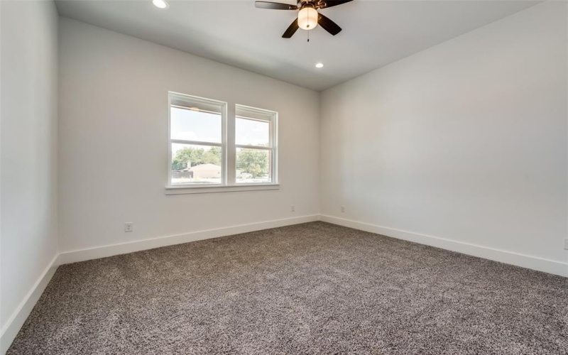 327 Lovers Lane, Terrell, TX 75160, 4 Habitaciones Habitaciones , ,3 BañosBaños,Residential,En Venta,327 Lovers Lane,0,21201467