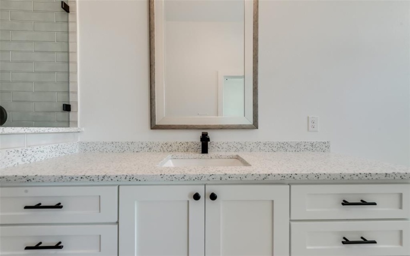 327 Lovers Lane, Terrell, TX 75160, 4 Habitaciones Habitaciones , ,3 BañosBaños,Residential,En Venta,327 Lovers Lane,0,21201467