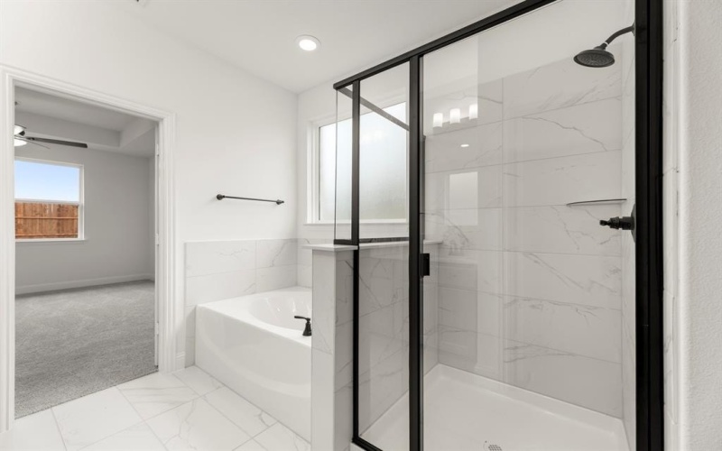 17145 Oxborough Drive, Fort Worth, TX 76247, 4 Habitaciones Habitaciones , ,3 BañosBaños,Residential,En Venta,17145 Oxborough Drive,0,21201637