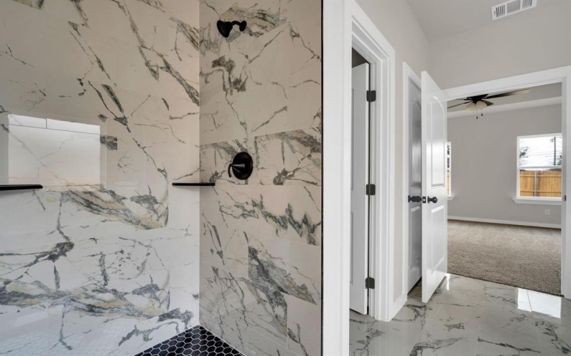 330 E Marshall Court, Palmer, TX 75152, 4 Bedrooms Bedrooms, ,3 BathroomsBathrooms,Residential,For Sale,330 E Marshall Court,0,21200485