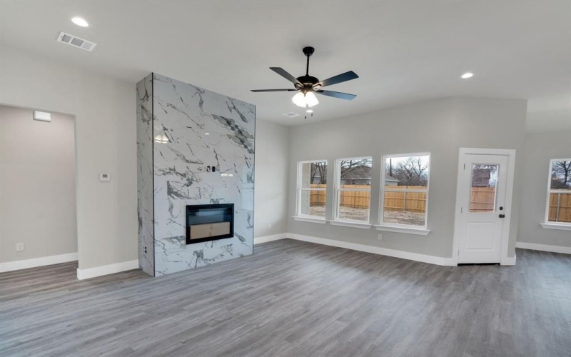 330 E Marshall Court, Palmer, TX 75152, 4 Bedrooms Bedrooms, ,3 BathroomsBathrooms,Residential,For Sale,330 E Marshall Court,0,21200485