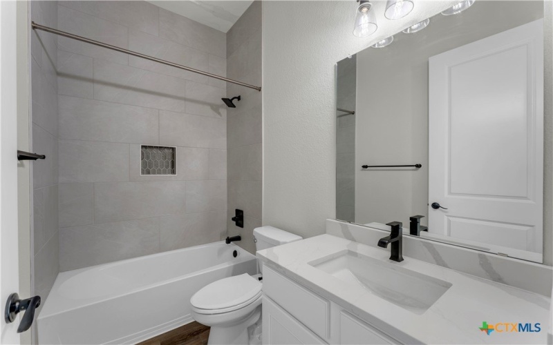 108 Double Circle Drive, Burnet, TX 78611, 4 Bedrooms Bedrooms, ,3 BathroomsBathrooms,Residential,For Sale,108 Double Circle Drive,0,606186