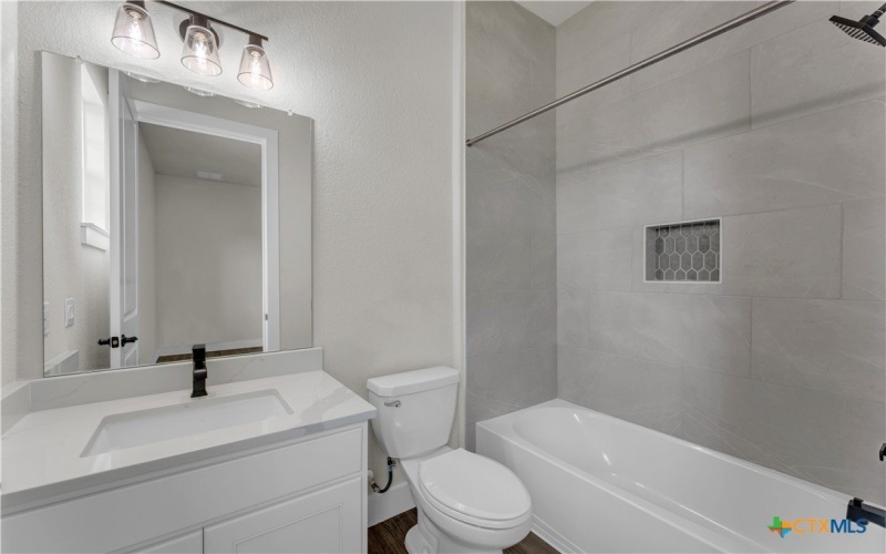 108 Double Circle Drive, Burnet, TX 78611, 4 Bedrooms Bedrooms, ,3 BathroomsBathrooms,Residential,For Sale,108 Double Circle Drive,0,606186