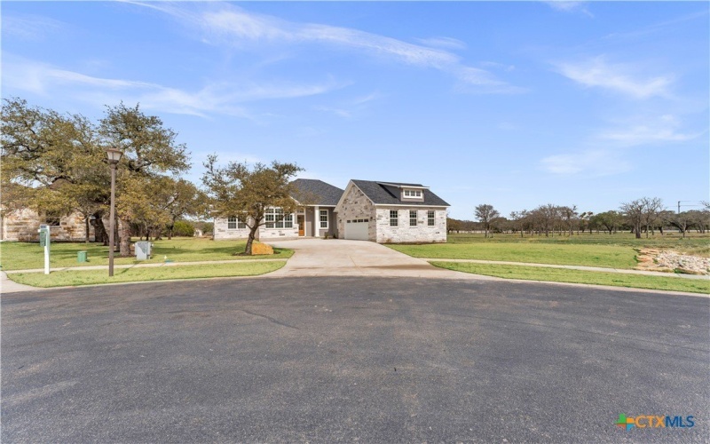 108 Double Circle Drive, Burnet, TX 78611, 4 Bedrooms Bedrooms, ,3 BathroomsBathrooms,Residential,For Sale,108 Double Circle Drive,0,606186