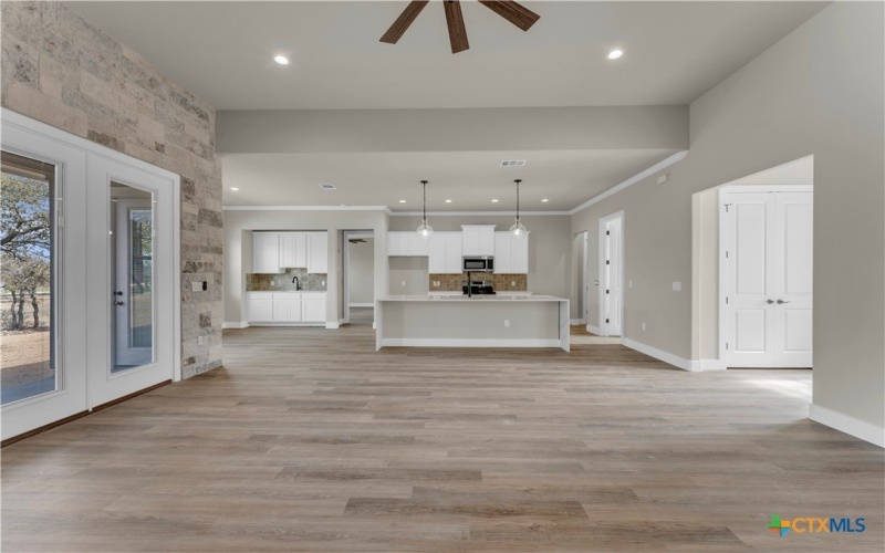 108 Double Circle Drive, Burnet, TX 78611, 4 Bedrooms Bedrooms, ,3 BathroomsBathrooms,Residential,For Sale,108 Double Circle Drive,0,606186