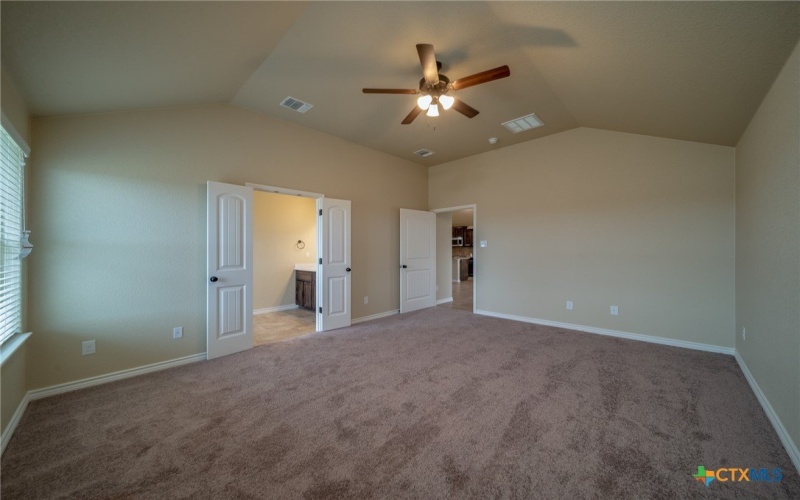 614 Bobby Lou Lane, Copperas Cove, TX 76522, 5 Habitaciones Habitaciones , ,3 BañosBaños,Residential,En Venta,614 Bobby Lou Lane,0,606312