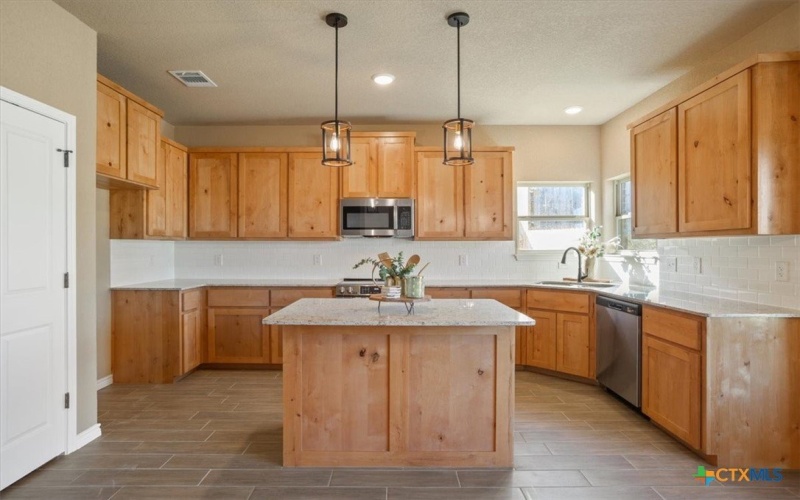 7801 Platinum Drive, Killeen, TX 76542, 3 Habitaciones Habitaciones , ,2 BañosBaños,Residential,En Venta,7801 Platinum Drive,0,606313