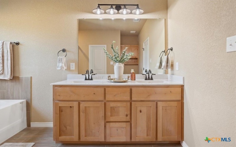 7801 Platinum Drive, Killeen, TX 76542, 3 Habitaciones Habitaciones , ,2 BañosBaños,Residential,En Venta,7801 Platinum Drive,0,606313