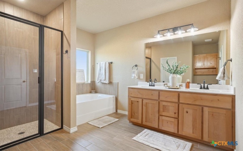 7801 Platinum Drive, Killeen, TX 76542, 3 Habitaciones Habitaciones , ,2 BañosBaños,Residential,En Venta,7801 Platinum Drive,0,606313