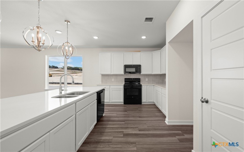 387 Pathfinder Drive, Copperas Cove, TX 76522, 3 Habitaciones Habitaciones , ,2 BañosBaños,Residential,En Venta,387 Pathfinder Drive,0,606335