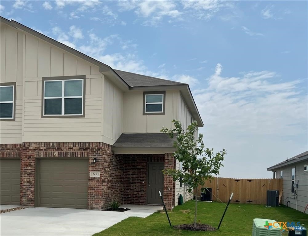 243 Green Valley Drive, Copperas Cove, TX 76522, 3 Habitaciones Habitaciones , ,3 BañosBaños,Residential,En Venta,243 Green Valley Drive,0,606584