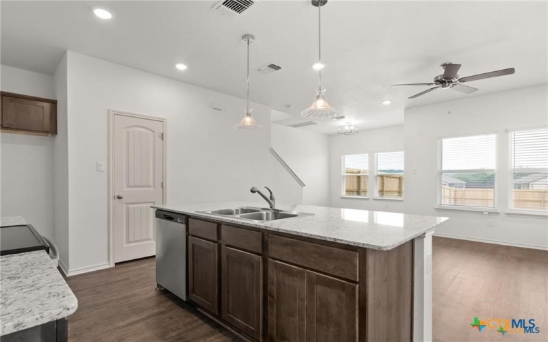 243 Green Valley Drive, Copperas Cove, TX 76522, 3 Habitaciones Habitaciones , ,3 BañosBaños,Residential,En Venta,243 Green Valley Drive,0,606584