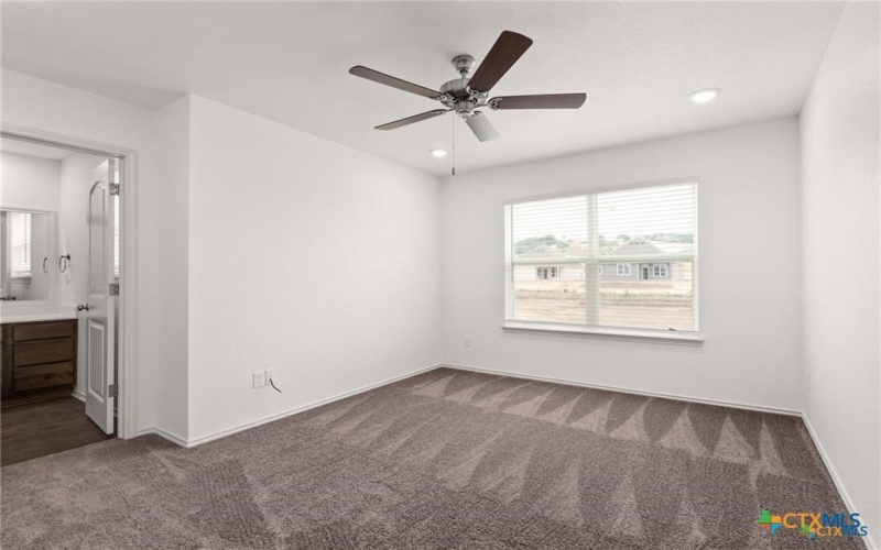 243 Green Valley Drive, Copperas Cove, TX 76522, 3 Habitaciones Habitaciones , ,3 BañosBaños,Residential,En Venta,243 Green Valley Drive,0,606584