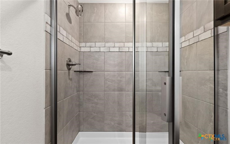 243 Green Valley Drive, Copperas Cove, TX 76522, 3 Habitaciones Habitaciones , ,3 BañosBaños,Residential,En Venta,243 Green Valley Drive,0,606584