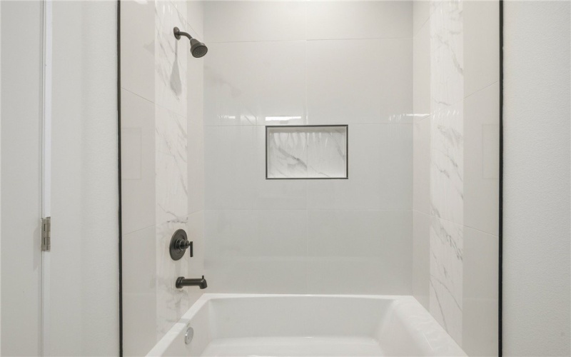 14937 Leeward Drive, Corpus Christi, TX 78418, 3 Bedrooms Bedrooms, ,2 BathroomsBathrooms,Residential,For Sale,14937 Leeward Drive,0,472777