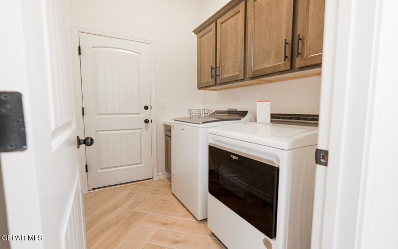 109 Wind Mill Street, Sunland Park, NM 88063, 5 Bedrooms Bedrooms, ,3 BathroomsBathrooms,Residential,For Sale,109 Wind Mill Street,0,939680