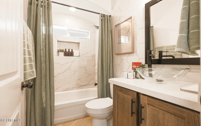 112 Peregrino Trail, Sunland Park, NM 88063, 5 Bedrooms Bedrooms, ,3 BathroomsBathrooms,Residential,For Sale,112 Peregrino Trail,0,939707