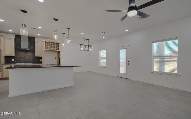 12165 Sanna Drive, El Paso, TX 79934, 4 Habitaciones Habitaciones , ,2 BañosBaños,Residential,En Venta,12165 Sanna Drive,0,939710