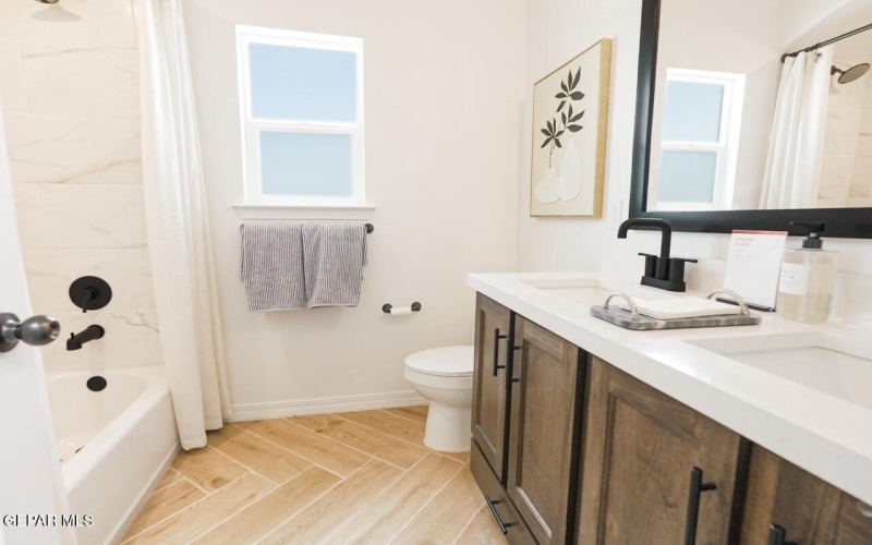 100 Peregrino Trail, Sunland Park, NM 88063, 5 Bedrooms Bedrooms, ,3 BathroomsBathrooms,Residential,For Sale,100 Peregrino Trail,0,939712