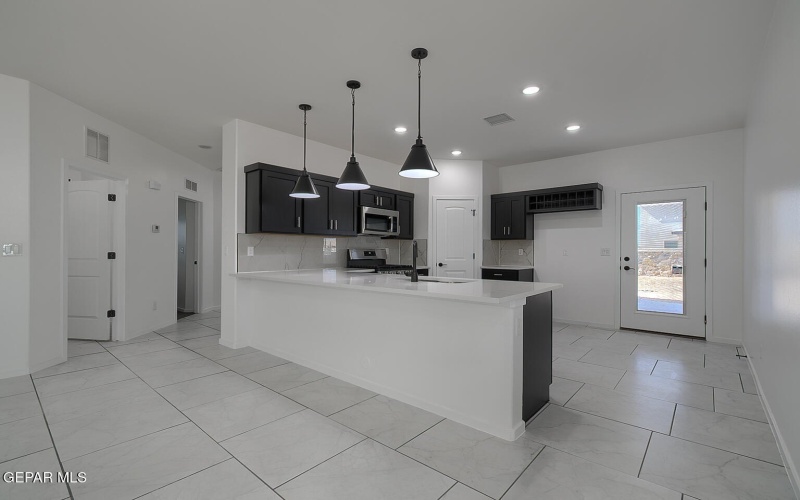 12169 SANAA Drive, El Paso, TX 79934, 4 Habitaciones Habitaciones , ,2 BañosBaños,Residential,En Venta,12169 SANAA Drive,0,939729