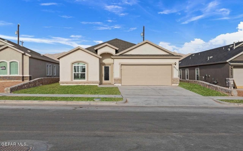 1404 Lightning Sky Place, El Paso, TX 79928, 4 Habitaciones Habitaciones , ,3 BañosBaños,Residential,En Venta,1404 Lightning Sky Place,0,939642