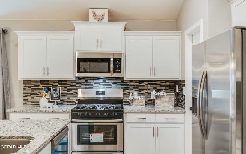 1392 Summer Enclave Place, El Paso, TX 79928, 4 Habitaciones Habitaciones , ,3 BañosBaños,Residential,En Venta,1392 Summer Enclave Place,0,939732