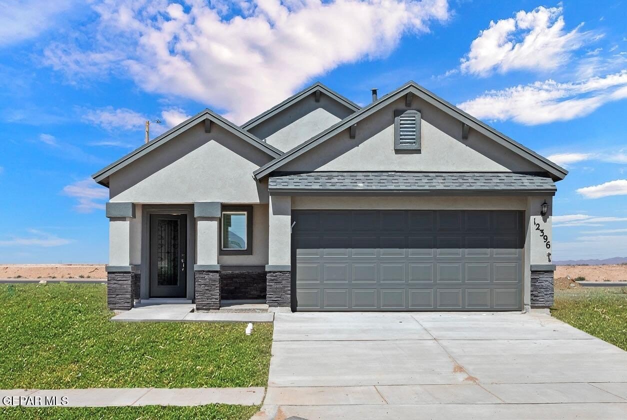 13845 Thunder Sky Avenue, El Paso, TX 79928, 4 Bedrooms Bedrooms, ,3 BathroomsBathrooms,Residential,For Sale,13845 Thunder Sky Avenue,0,939767