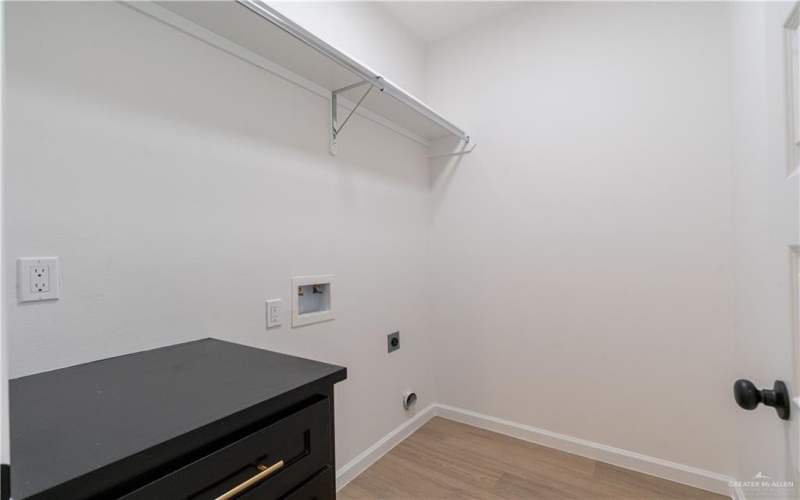 1706 Foxtail Street, Donna, TX 78537, 3 Habitaciones Habitaciones , ,2 BañosBaños,Residential,En Venta,1706 Foxtail Street,0,497696