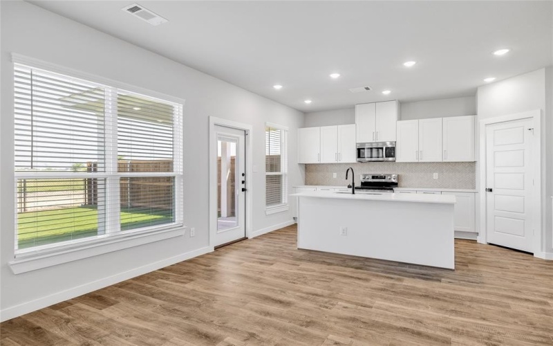 4027-4029 Clovis Street, Midlothian, TX 76065, 8 Bedrooms Bedrooms, ,5 BathroomsBathrooms,Residential Multi Family,For Sale,4027-4029 Clovis Street,0,21195946