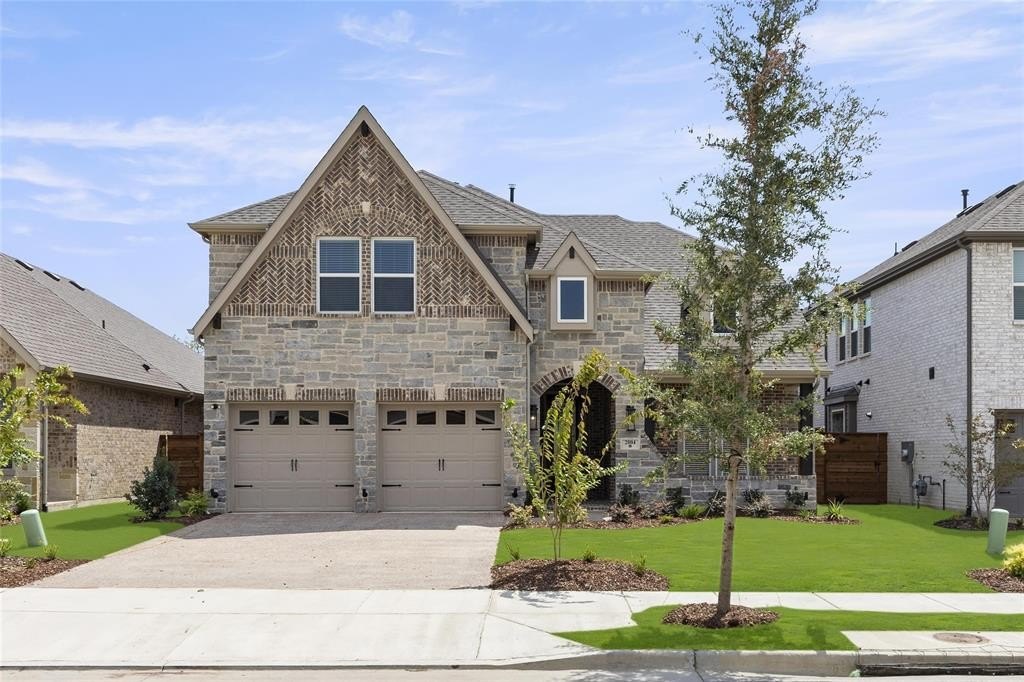 2004 Harmony Pine Way, Mesquite, TX 75181, 4 Bedrooms Bedrooms, ,3 BathroomsBathrooms,Residential,For Sale,2004 Harmony Pine Way,20692541