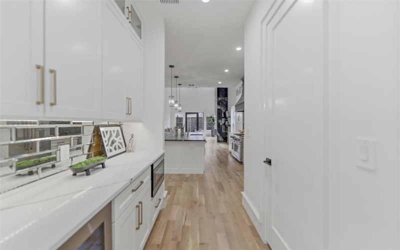 7503 Robin Road, Dallas, TX 75209, 4 Habitaciones Habitaciones , ,5 BañosBaños,Residential,En Venta,7503 Robin Road,0,21201748