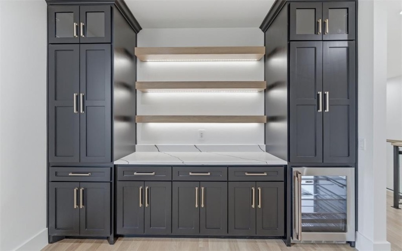 7503 Robin Road, Dallas, TX 75209, 4 Habitaciones Habitaciones , ,5 BañosBaños,Residential,En Venta,7503 Robin Road,0,21201748