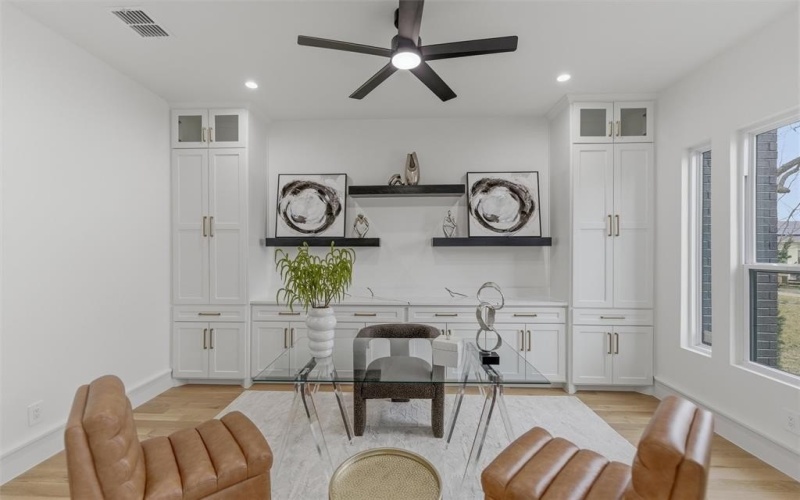 7503 Robin Road, Dallas, TX 75209, 4 Habitaciones Habitaciones , ,5 BañosBaños,Residential,En Venta,7503 Robin Road,0,21201748