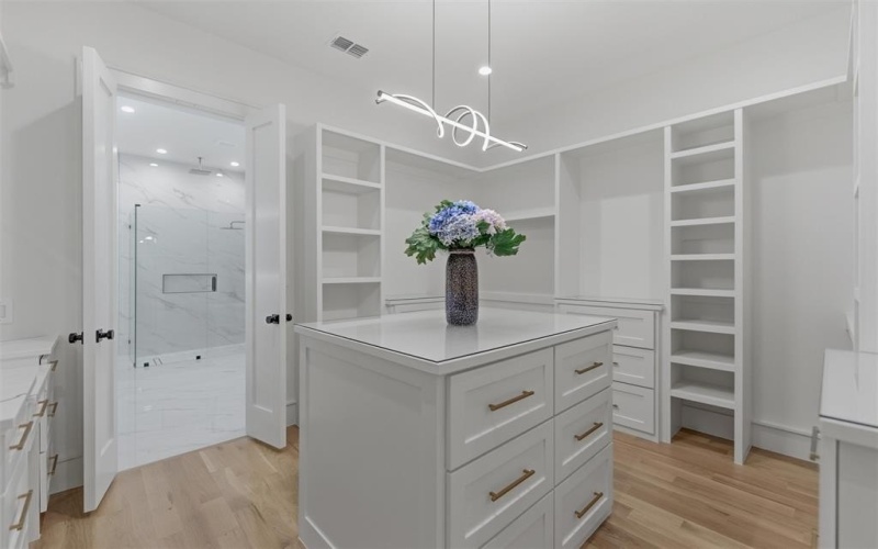 7503 Robin Road, Dallas, TX 75209, 4 Habitaciones Habitaciones , ,5 BañosBaños,Residential,En Venta,7503 Robin Road,0,21201748