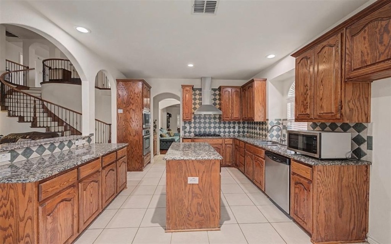 4525 Warbler Lane, Garland, TX 75043, 5 Habitaciones Habitaciones , ,3 BañosBaños,Residential,En Venta,4525 Warbler Lane,0,21201791