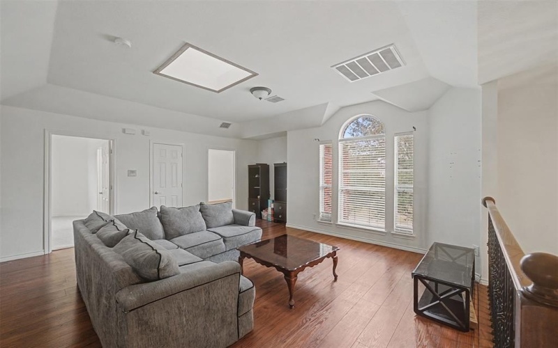 4525 Warbler Lane, Garland, TX 75043, 5 Habitaciones Habitaciones , ,3 BañosBaños,Residential,En Venta,4525 Warbler Lane,0,21201791