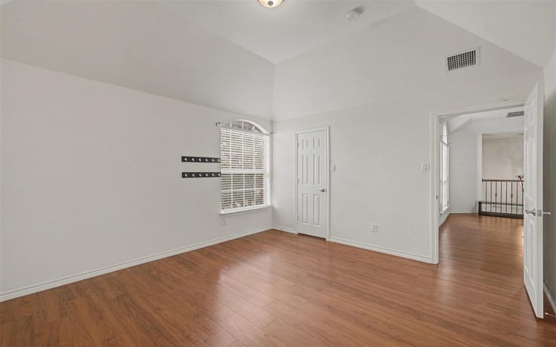 4525 Warbler Lane, Garland, TX 75043, 5 Habitaciones Habitaciones , ,3 BañosBaños,Residential,En Venta,4525 Warbler Lane,0,21201791