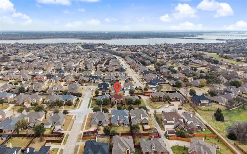 4525 Warbler Lane, Garland, TX 75043, 5 Habitaciones Habitaciones , ,3 BañosBaños,Residential,En Venta,4525 Warbler Lane,0,21201791