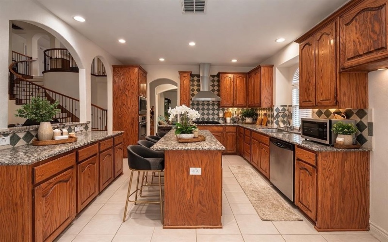 4525 Warbler Lane, Garland, TX 75043, 5 Habitaciones Habitaciones , ,3 BañosBaños,Residential,En Venta,4525 Warbler Lane,0,21201791