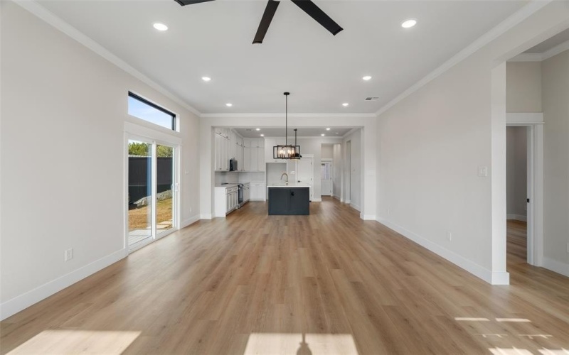 1118 Thicket Trail, Granbury, TX 76048, 3 Bedrooms Bedrooms, ,2 BathroomsBathrooms,Residential,For Sale,1118 Thicket Trail,0,21201841