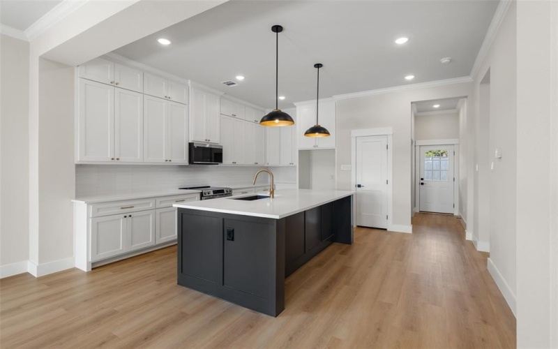 1118 Thicket Trail, Granbury, TX 76048, 3 Bedrooms Bedrooms, ,2 BathroomsBathrooms,Residential,For Sale,1118 Thicket Trail,0,21201841