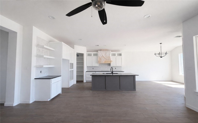 1425 Chloe Cay St., Corpus Christi, TX 78415, 3 Bedrooms Bedrooms, ,2 BathroomsBathrooms,Residential,For Sale,1425 Chloe Cay St.,0,472854