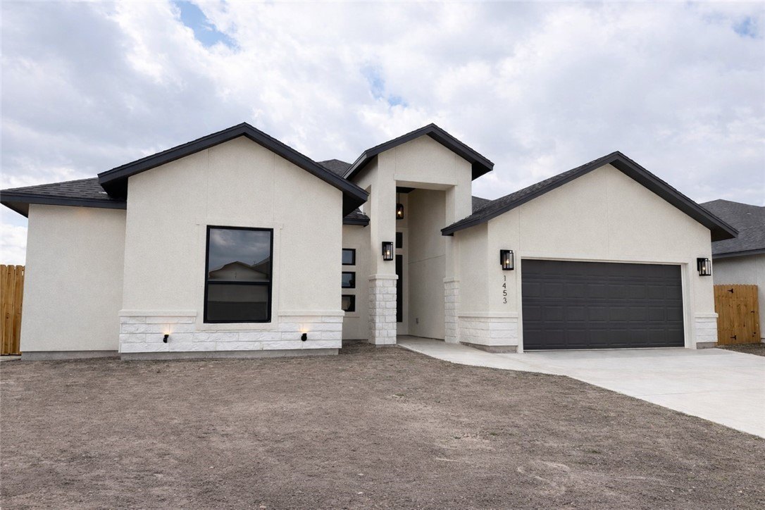 1453 Lois Chesney, Corpus Christi, TX 78415, 4 Bedrooms Bedrooms, ,3 BathroomsBathrooms,Residential,For Sale,1453 Lois Chesney,0,472859