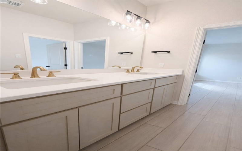 1453 Lois Chesney, Corpus Christi, TX 78415, 4 Bedrooms Bedrooms, ,3 BathroomsBathrooms,Residential,For Sale,1453 Lois Chesney,0,472859