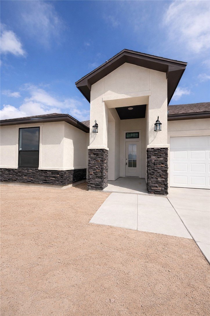 1718 Elm View Dr., Corpus Christi, TX 78418, 4 Bedrooms Bedrooms, ,3 BathroomsBathrooms,Residential,For Sale,1718 Elm View Dr.,0,472862