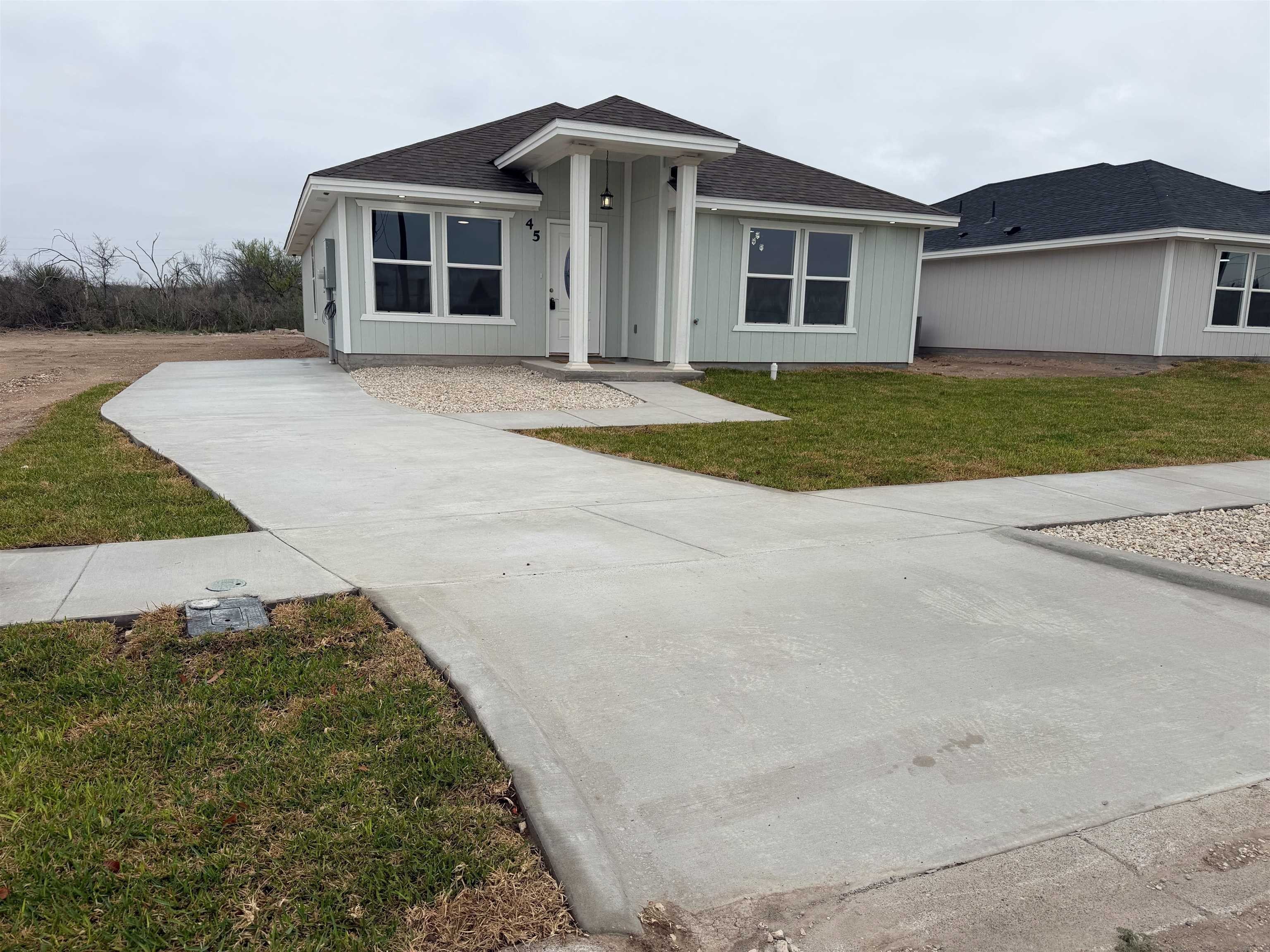 45 Gilberto, Del Rio, TX 78840, 3 Bedrooms Bedrooms, ,2 BathroomsBathrooms,Residential,For Sale,45 Gilberto,0,208267