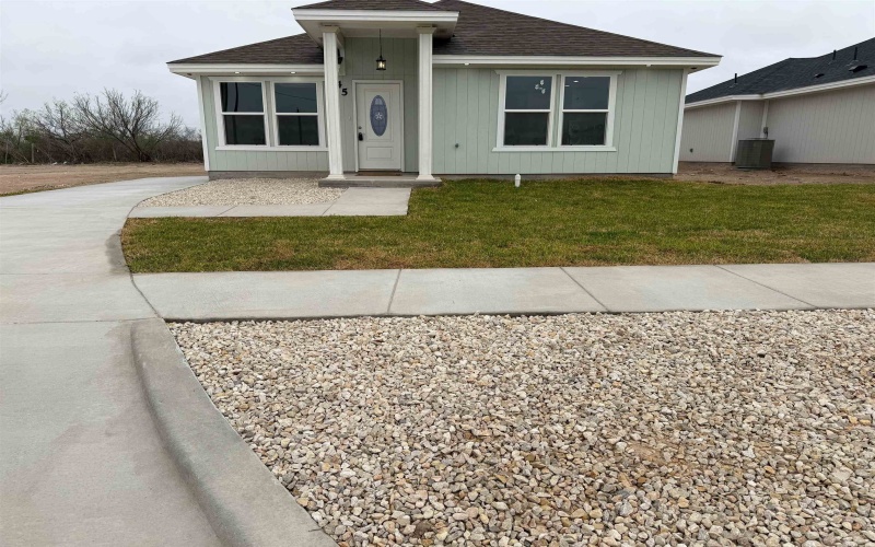 45 Gilberto, Del Rio, TX 78840, 3 Bedrooms Bedrooms, ,2 BathroomsBathrooms,Residential,For Sale,45 Gilberto,0,208267