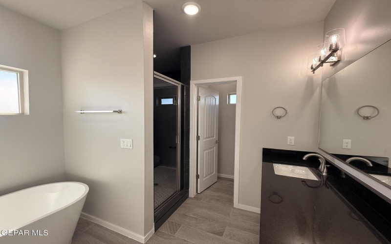 13909 Madero Avenue, Horizon City, TX 79928, 3 Habitaciones Habitaciones , ,2 BañosBaños,Residential,En Venta,13909 Madero Avenue,0,939836